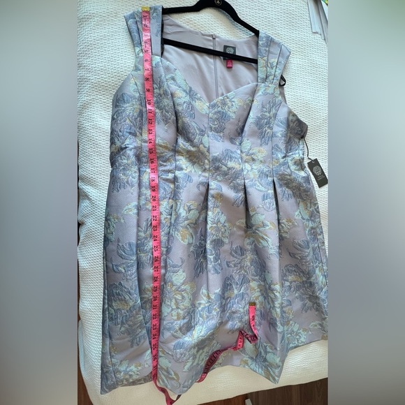 Vince Camuto Lavender Floral Midi Dress NWT - Picture 12 of 16